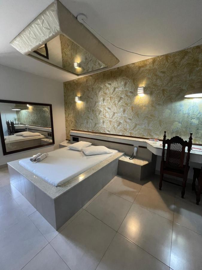 Motel Village เตออฟิลู โอโตนี ภายนอก รูปภาพ